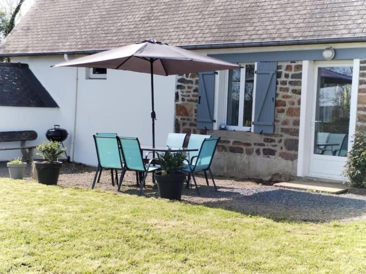 La Croix Douillet Vila Gavray-sur-Sienne Exterior foto